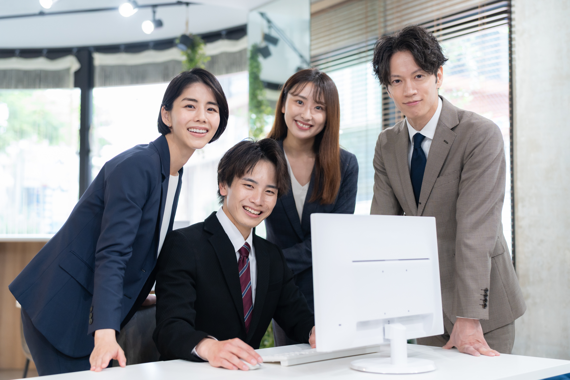 スプレッドシートで勤怠管理する方法 作成手順・関数・注意点と限界を解説